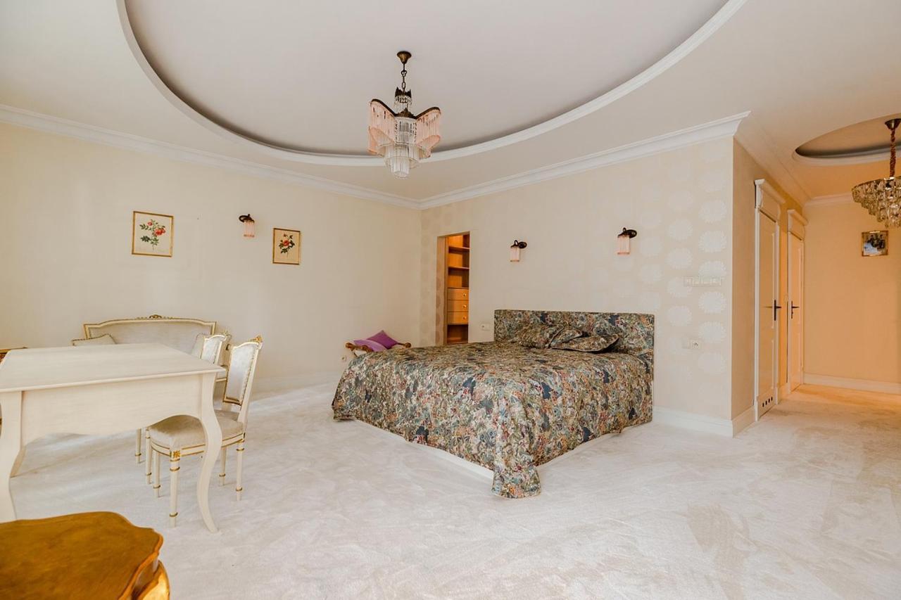 Luxury Villa Indoor Pool Warsaw Magdalenka Exterior photo
